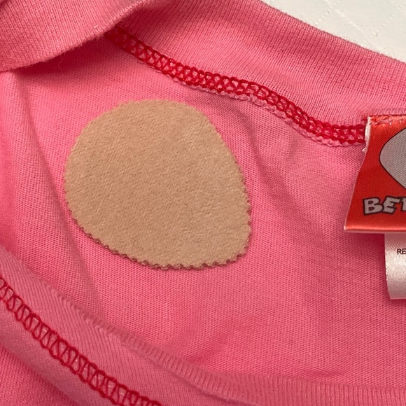 Betty Boop two Piece Pyjama Set in Size XS (Top) & Small (Shorts). - Picture 12 of 16